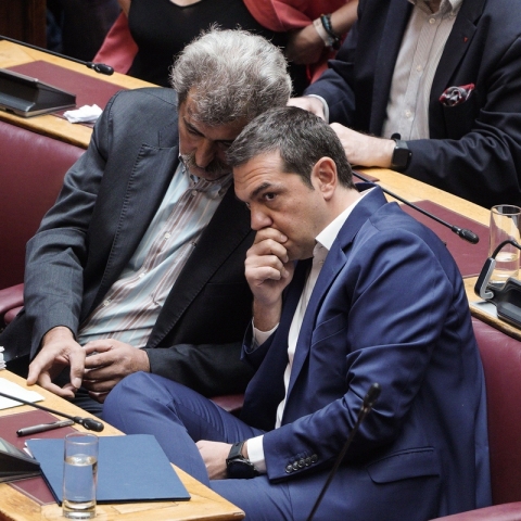 Η «επιστροφή» στον Πολακισμό μετά τα Τέμπη διαλύει τις αυταπάτες