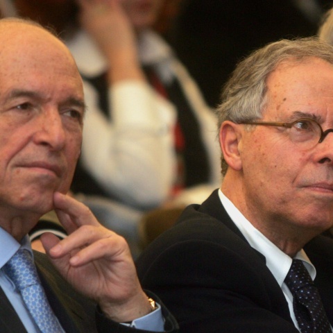 Ο Σπύρος Σημίτης με τον αδελφό του, Κώστα