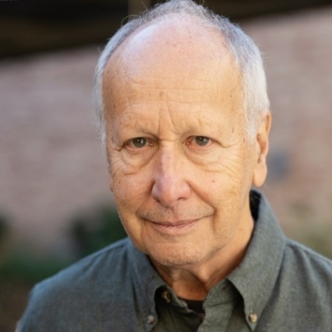 Ο Αργεντινός Λουίς Καφαρέλι κατέκτησε το βραβείο Άμπελ, την ύψιστη διάκριση των μαθηματικών επιστημών για την εργασία του στις μερικές διαφορικές εξισώσεις.