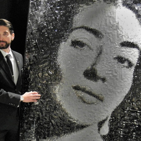 Νίκος Φλώρος: Τα Ηνωμένα Αραβικά Εμιράτα τίμησαν τον διεθνή Έλληνα γλύπτη σε ειδική εκδήλωση στην πρεσβεία τους στην Ελλάδα.