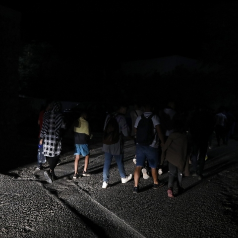 Η Έντα Γκέμη, επιστημονική συνεργάτις ΕΛΙΑΜΕΠ, γράφει για τον νέο κώδικα Μετανάστευσης και τη στάση του ελληνικού κράτους. 