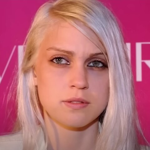 Η σχεδιάστρια μόδας Kathryn Marie Gallagher