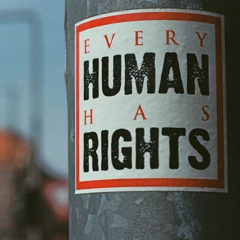 Ετήσια έκθεση Διεθνούς Αμνηστίας 2022-23: «Η κατάσταση των ανθρωπίνων δικαιωμάτων στον κόσμο» - Τα στοιχεία της οργάνωσης για τα εγκλήματα και την καταστολή.