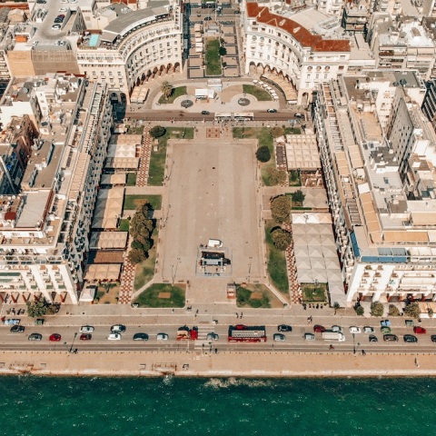 Δημοφιλέστερος προορισμό διακοπών για τους Σέρβους ταξιδιώτες το 2022 η Ελλάδα και ειδικά η Θεσσαλονίκη - Οι κοινοί δεσμοί και το μνημόνιο συνεργασίας.