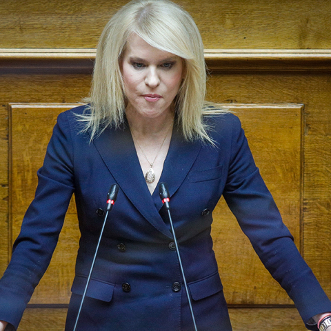 Θεοδώρα Τζάκρη