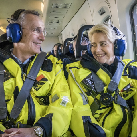 Jens Stoltenberg και Ursula von der Leyen