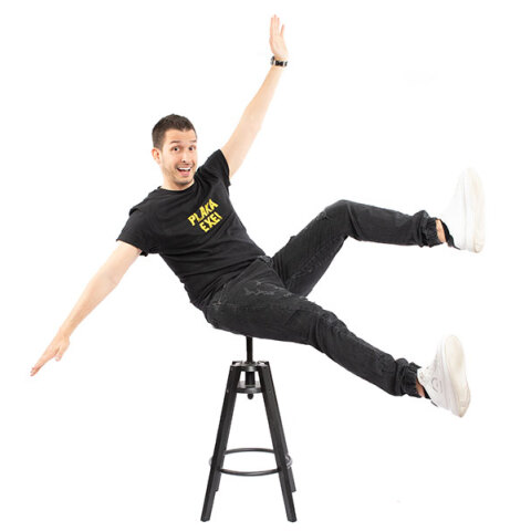 Άγγελος Πάτσης, ο ιδρυτής της σελίδας «Πλάκα έχει» 