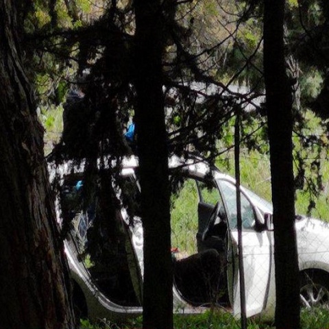 Το αυτοκίνητο όπου βρέθηκε δολοφονημένη η 50χρονη γυναίκα στη Χαλκηδόνα Θεσσαλονίκης