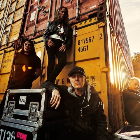 Οι Metallica κάνουν δωρεά 150.000 δολαρίων για την ανακούφιση των πληγέντων από τις σφοδρές καταιγίδες στις ΗΠΑ - Τους 26 νεκρούς έφτασε ο τραγικός απολογισμός.