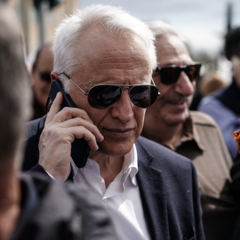 Η Νέα Δημοκρατία ζητά απαντήσεις από τον ΣΥΡΙΖΑ και τον Αλέξη Τσίπρα για τη βίλα του Γιάννη Ραγκούση - Τα νέα δημοσιεύματα για την επιστρεπτέα προκαταβολή.