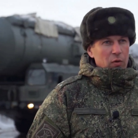 Ρωσία: Η ανάπτυξη τακτικών πυρηνικών όπλων στη Λευκορωσία είναι απάντηση στην επέκταση του ΝΑΤΟ, λέει το Κρεμλίνο - Στη Μόσχα ο Λουκασένκο.