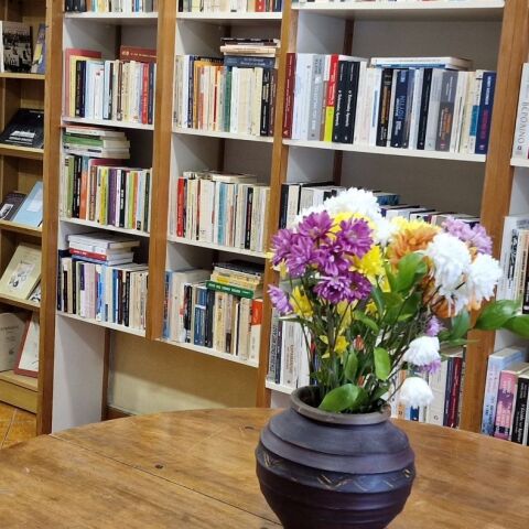 Βιβλιοπωλείο αστέγων