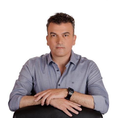 Ο υποψήφιος Δήμαρχος Λαρισαίων, δικηγόρος, Θανάσης Μαμάκος, μιλάει για το σχέδιό του να γίνει η θεσσαλική πόλη πρωταγωνίστρια.