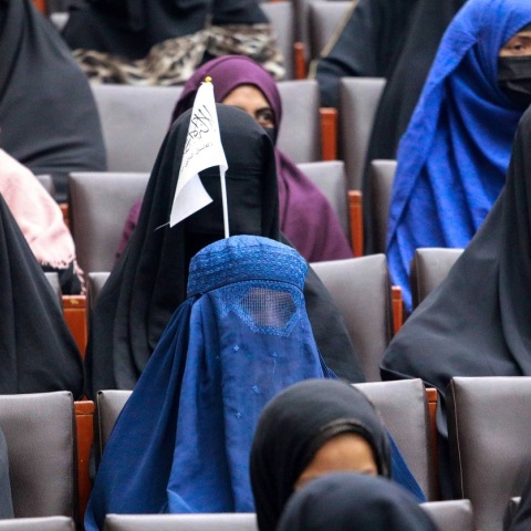 Αφγανιστάν: «Εσωτερικό θέμα» η απόφαση των Ταλιμπάν να απαγορεύσουν στις γυναίκες να εργάζονται στον ΟΗΕ - Επανεξετάζουν τη δράση τους στη χώρα τα Ηνωμένα Έθνη.