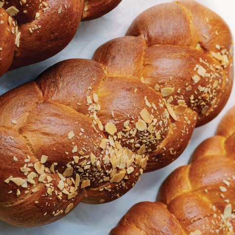 Τσουρέκι από τον Ρεμούνδος