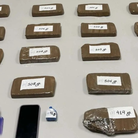 Θεσσαλονίκη: Κατασχέθηκαν περισσότερα από 8,5 κιλά ηρωίνης - Προοριζόταν να καταλήξει σε στέκια τοξικοεξαρτημένων - Συνελήφθη 27χρονη από τη Δίωξη Ναρκωτικών.