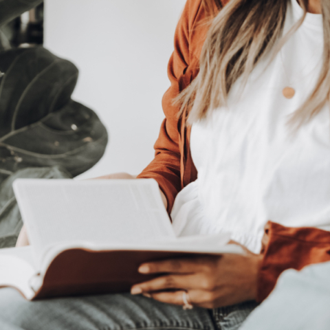 Πάσχα και βιβλία: Δοκίμια, ιστορία, τέχνη, βιογραφίες, ψυχολογία και προσωπική ανάπτυξη