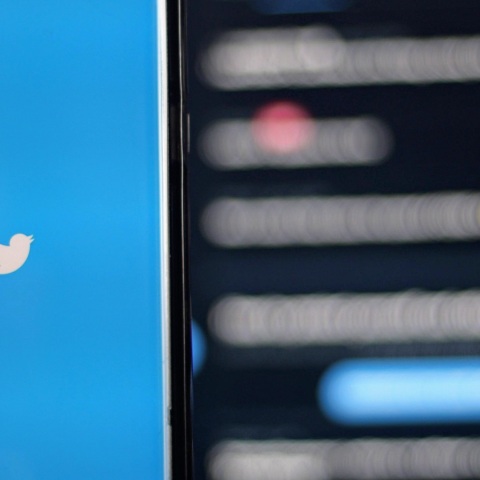 Twitter: Το δημόσιο ραδιοφωνικό δίκτυο της Σουηδίας εγκαταλείπει την πλατφόρμα του Έλον Μασκ - Πληθαίνουν οι αντιδράσεις στην απορρύθμιση του περιεχομένου.