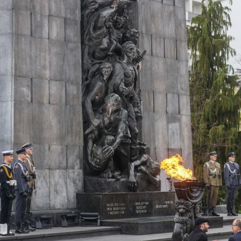 Η Πολωνία τιμά την 80η επέτειο από την εξέγερση των Εβραίων του γκέτο της Βαρσοβίας - Η μεγαλειώδης πράξη αντίστασης εναντίον των ναζί στον Β΄ Παγκόσμιο Πόλεμο.