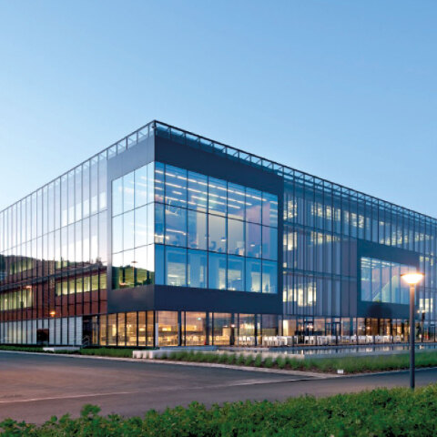 pmi_ερευνητικο_κεντρο_-_the_cube