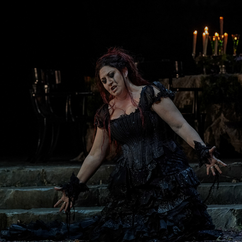 Η Άννα Πιρότσι μιλάει στην Athens Voice για το ντεμπούτο της στον ρόλο της «Μήδειας» στην παράσταση της Εθνικής Λυρικής Σκηνής