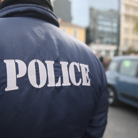 Χαλκηδόνα Θεσσαλονίκης: Στα χέρια της αστυνομίας βρίσκεται ο 34χρονος που είχε ταυτοποιηθεί για τη δολοφονία της 71χρονης μητέρας του.