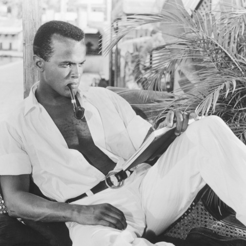 Χάρι Μπελαφόντε: Τέσσερις σημαντικοί σταθμοί από την πορεία του τραγουδιστή, ηθοποιού κι ακτιβιστή που έφυγε από τη ζωή σε ηλκία 96 ετών