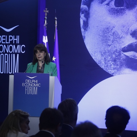 Κατερίνα Σακελλαροπούλου - Η εναρκτήρια ομιλία των εργασιών του 8ου Οικονομικού Φόρουμ των Δελφών, από την Πρόεδρο της Δημοκρατίας.