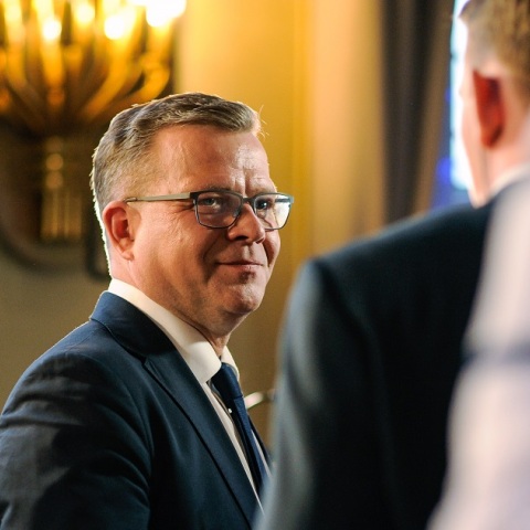 Φινλανδία: Με την ακροδεξιά θα επιδιώξει να συνασπιστεί ο νικητής των εκλογών, Πέτερι Όρπο - Τα σενάρια για το κυβερνητικό σχήμα.