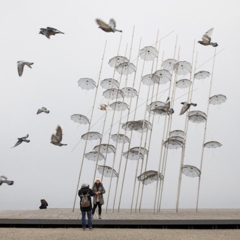 Θεσσαλονίκη: «Μπλε» θα φωτιστούν το Σάββατο οι Ομπρέλες του Ζογγολόπουλου για την Παγκόσμια Ημέρα Ευχής - Μήνυμα δύναμης στα παιδιά με σοβαρές ασθένειες.