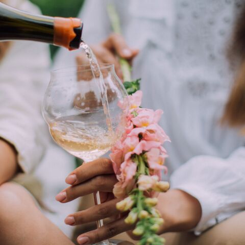 6 ροζέ κρασιά για να πιάσεις τον Μάη