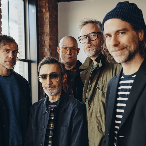 Το νέο και ένατο άλμπουμ των The National, «First Two Pages of Frankenstein», κυκλοφόρησε, με συμμετοχές των Taylor Swift, Phobe Bridgers, Sufjan Stevens.