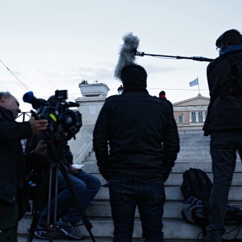 Γυρίσματα στο κέντρο της Αθήνας, στην πλατεία Συντάγματος