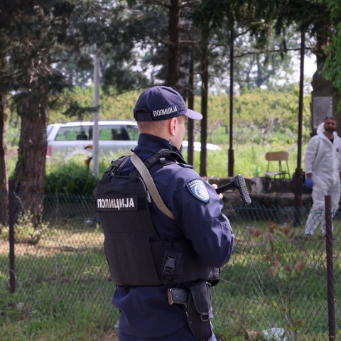 Σερβία: Ο πρόεδρος Βούτσιτς προτείνει «σχεδόν πλήρη αφοπλισμό» στη χώρα μετά τα δύο μακελειά που στοίχισαν τη ζωή σε 17 ανθρώπους.