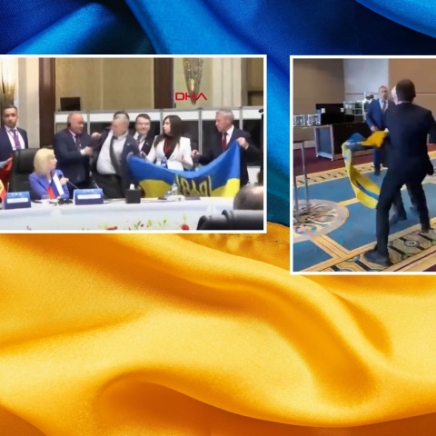 Τουρκία: Πιάστηκαν στα χέρια διπλωμάτες, όταν Ρώσος αξιωματούχος απομάκρυνε την ουκρανική σημαία που είχε υψωθεί πίσω από μέλος της ρωσικής αντιπροσωπείας.