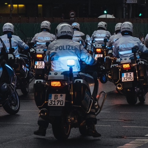 Καταδικάστηκε στη Γερμανία ακροδεξιός που σχεδίαζε επιθέσεις για να προκαλέσει «φυλετικό πόλεμο» - Κρίθηκε ένοχος για απόπειρα ίδρυσης τρομοκρατικής οργάνωσης.