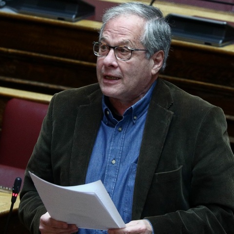 Για «κουτσομπολιό» και «ροζ κλειδαρότρυπα» έκανε λόγο ο υποψήφιος βουλευτής του ΣΥΡΙΖΑ Κώστας Μάρκου, αναφερόμενος στην καταγγελία κατά του Αλέξη Γεωργούλη.