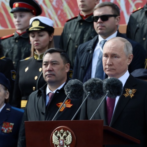 Ρωσία: Ο πρόεδρος Πούτιν κατηγόρησε τις δυτικές χώρες στην ομιλία του για την Ημέρα της Νίκης, με αφορμή την επέτειο της ήττας της ναζιστικής Γερμανίας το 1945.
