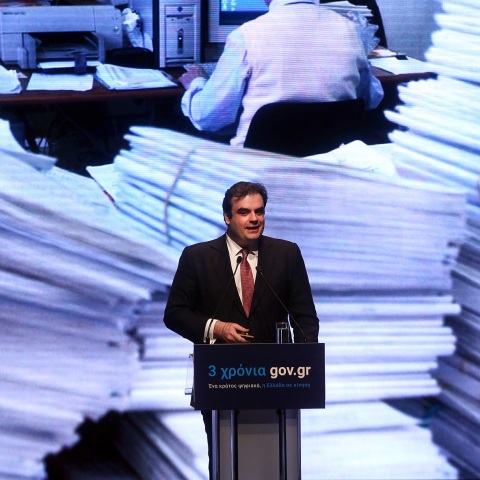 Εθνικές Εκλογές 2023: Ο Κυριάκος Πιερρακάκης συζητά με τον Μάκη Προβατά και τον Αντώνη Πανούτσο στο podcast «Συναντήσεις»