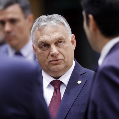 Βίκτορ Όρμπαν: Ο πρωθυπουργός της Ουγγαρίας συγκρίνει το σχέδιο ολοκλήρωσης της ΕΕ με την προσπάθεια του Αδόλφου Χίτλερ να κυριαρχήσει στον κόσμο.