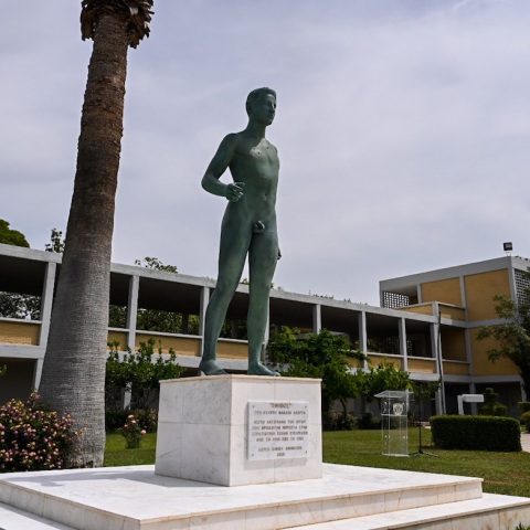 Δήμος Αθηναίων: Το άγαλμα του Εφήβου, δωρεά στη Σχολή Ευελπίδων στη Βάρη - Κώστας Μπακογιάννης: Εκπληρώνουμε ένα χρέος δεκαετιών προς τις Ένοπλες Δυνάμεις.