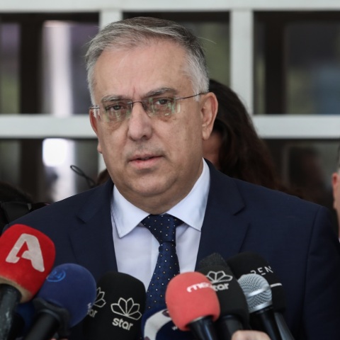 Τάκης Θεοδωρικάκος: «Ο λαός μίλησε, η Δημοκρατία δεν φυλακίζεται» - Συγχαρητήρια στον Φρέντι Μπελέρη από τον υπουργό Προστασίας του Πολίτη.