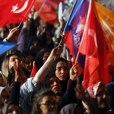 Εκλογές στην Τουρκία: Με προβληματισμό υποδέχθηκε ο γαλλικός Τύπος τα αποτελέσματα της κάλπης - Κίνδυνος πολιτικής και οικονομικής αστάθειας.