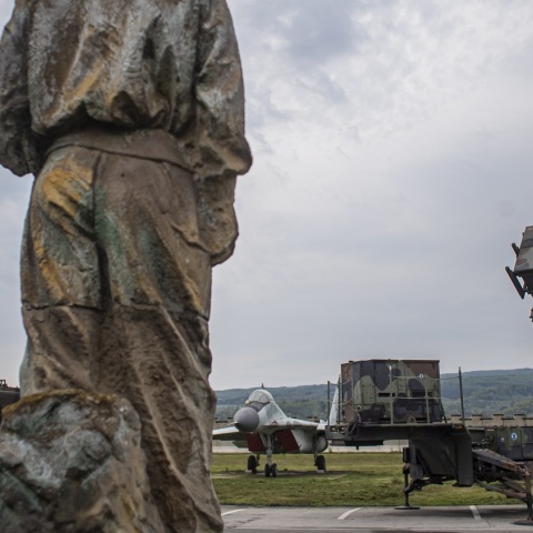 Ουκρανία: Το Κίεβο αρνείται ότι η Ρωσία κατέρριψε αντιαεροπορικό σύστημα πυραύλων Πάτριοτ - Τι αναφέρουν αμερικανοί αξιωματούχοι.