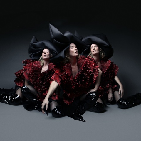 H Róisín Murphy κυκλοφορεί το νέο της άλμπουμ «Hit Parade» με τον DJ Koze στις 8 Σεπτεμβρίου - Ακούστε το νέο της single «The Universe».