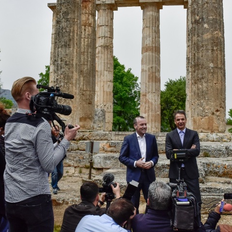 Εκλογές 2023 - Βέμπερ: Οι εκλογές είναι μια μεγάλη νίκη για τον Κυριάκο Μητσοτάκη και τη Νέα Δημοκρατία, δηλώνει ο επικεφαλής του Ευρωπαϊκού Λαϊκού Κόμματος.