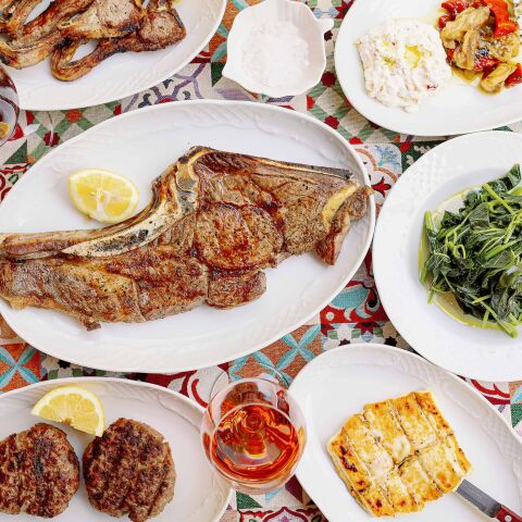 Τα Πλατάνια