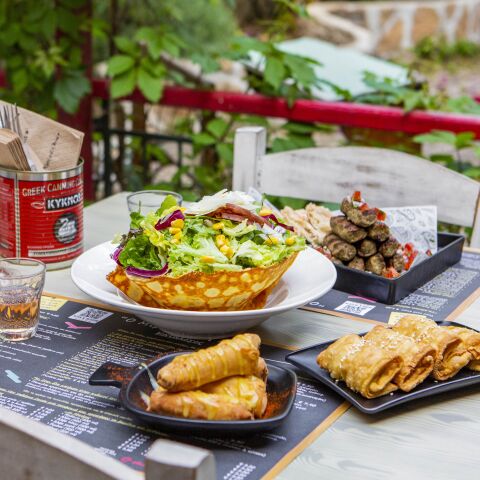 Ο Μίμης και η Άννα