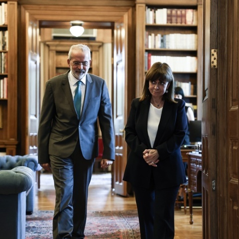 Ο υπηρεσιακός πρωθυπουργός, Γιάννης Σαρμάς