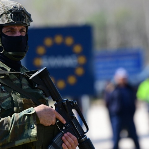 Προσήχθησαν πέντε αστυνομικοί στον Έβρο και εξετάζονται για εμπλοκή σε υπόθεση παράνομης μετανάστευσης - Σε εξέλιξη επιχείρηση για την εξάρθρωση του κυκλώματος.